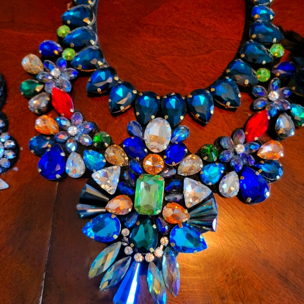Beautiful statement necklace